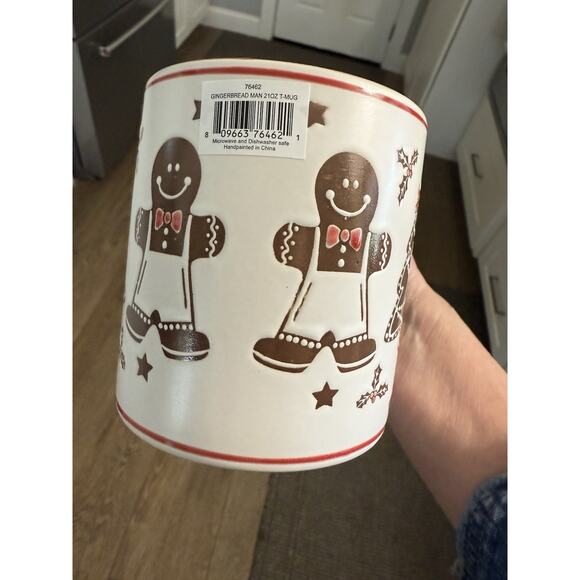 ELI + ANA Gingerbread Man Christmas Tree Holiday 21 oz Coffee Mug NEW - Picture 4 of 5